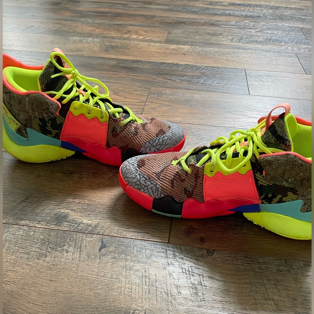 Size 10.5 - Jordan 'Why Not?' ZERO.2
All Star 2019 Basketball Shoes